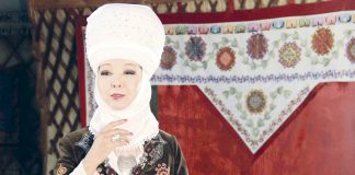 Саламат Садыкова: «Өкінішке толы көңілімді, сәулелі өмірімді әнмен әрлеп келемін»