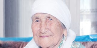Әжемнің шыққан биігі бар