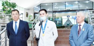 Білім ордасына Универсиада кубогы тапсырылды