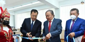 Университетте Олжас Сүлейменовтің 85 жылдығы атап өтілді