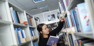 Қыздар университеті құнды кітаптардың цифрлы көшірмесін жасауда