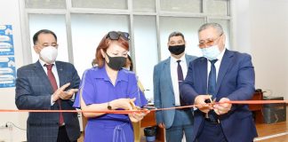 Университетте екпе салу пункті ашылды