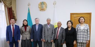 Қыздар университетінің ректоры аға буынға құрмет көрсетті
