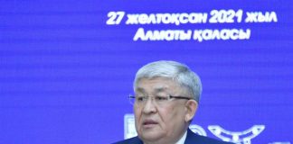 Мемлекеттік хатшы ҚазҰУ студенттерімен кездесті