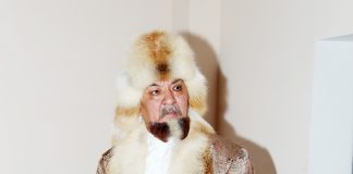 Қонысбек Бегайдаров: «Бір шаңырақта үш актерміз»
