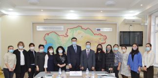 Абай университетінің басшылығы «Болашақ» стипендиясы иегерлерімен кездесті