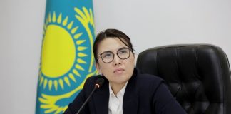 Университет ректоры белсенді студенттермен кездесті