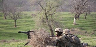 Қорғаныс министрі «Шығыс» өңірлік қолбасшылығының бөлімшелерін тексерді