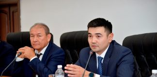 Town Hall форматында студенттермен кезекті кездесу өтті