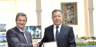 Азиядағы қырық төртінші, Қазақстандағы бірінші университет