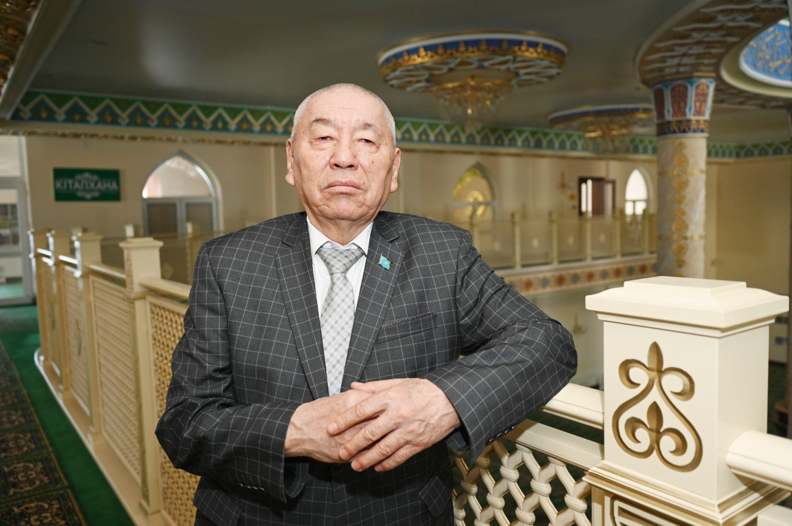 Көсемсөз сардары