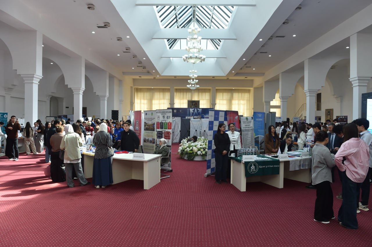 «Study in Kazakhstan»: арманыңдағы білімге бір қадам