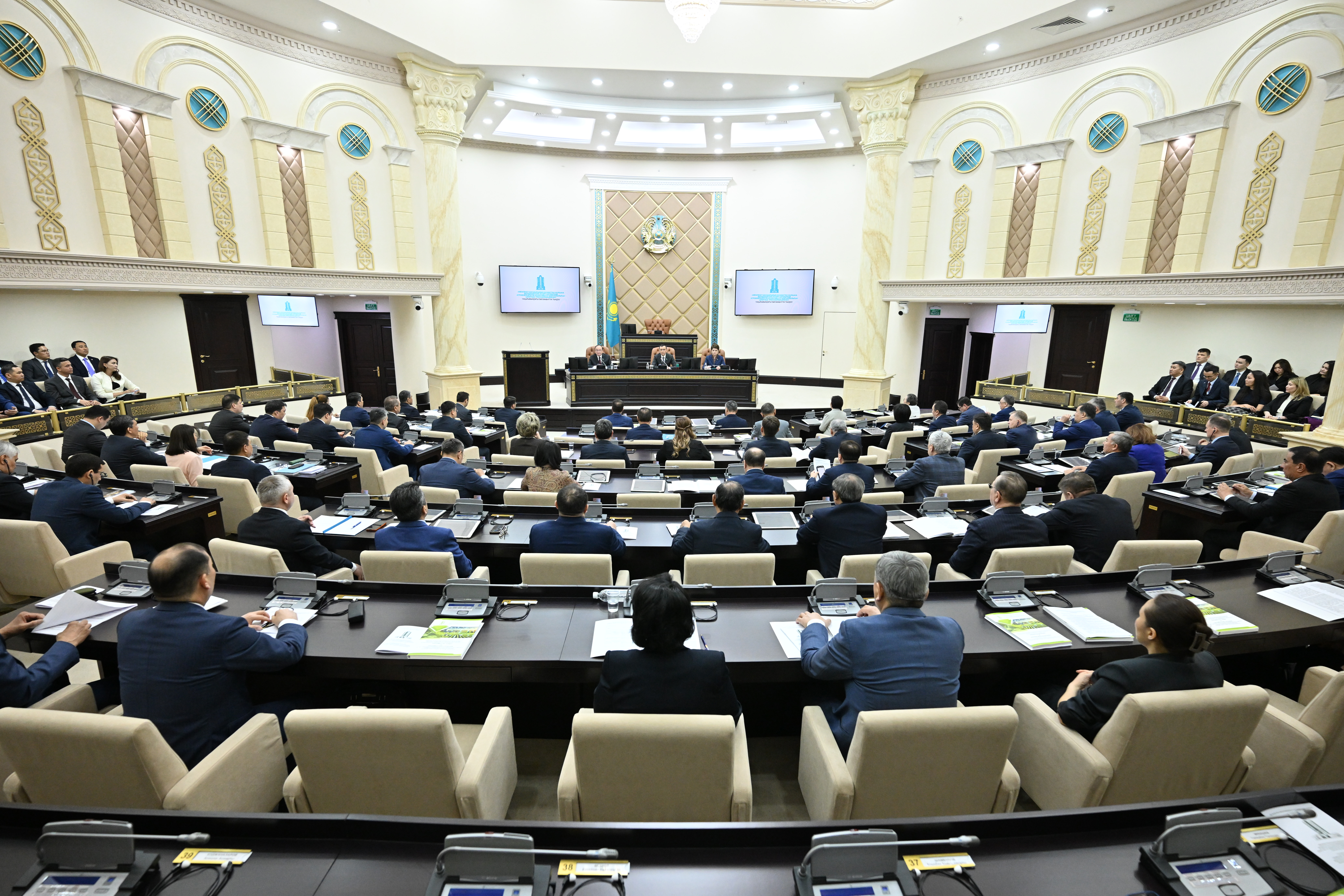 Судың барлық қозғалыс жолын цифрлық есепке алу және бақылау қажет – Сенат Төрағасы ресурстарды «smart» басқару жөнінде пікір білдірді