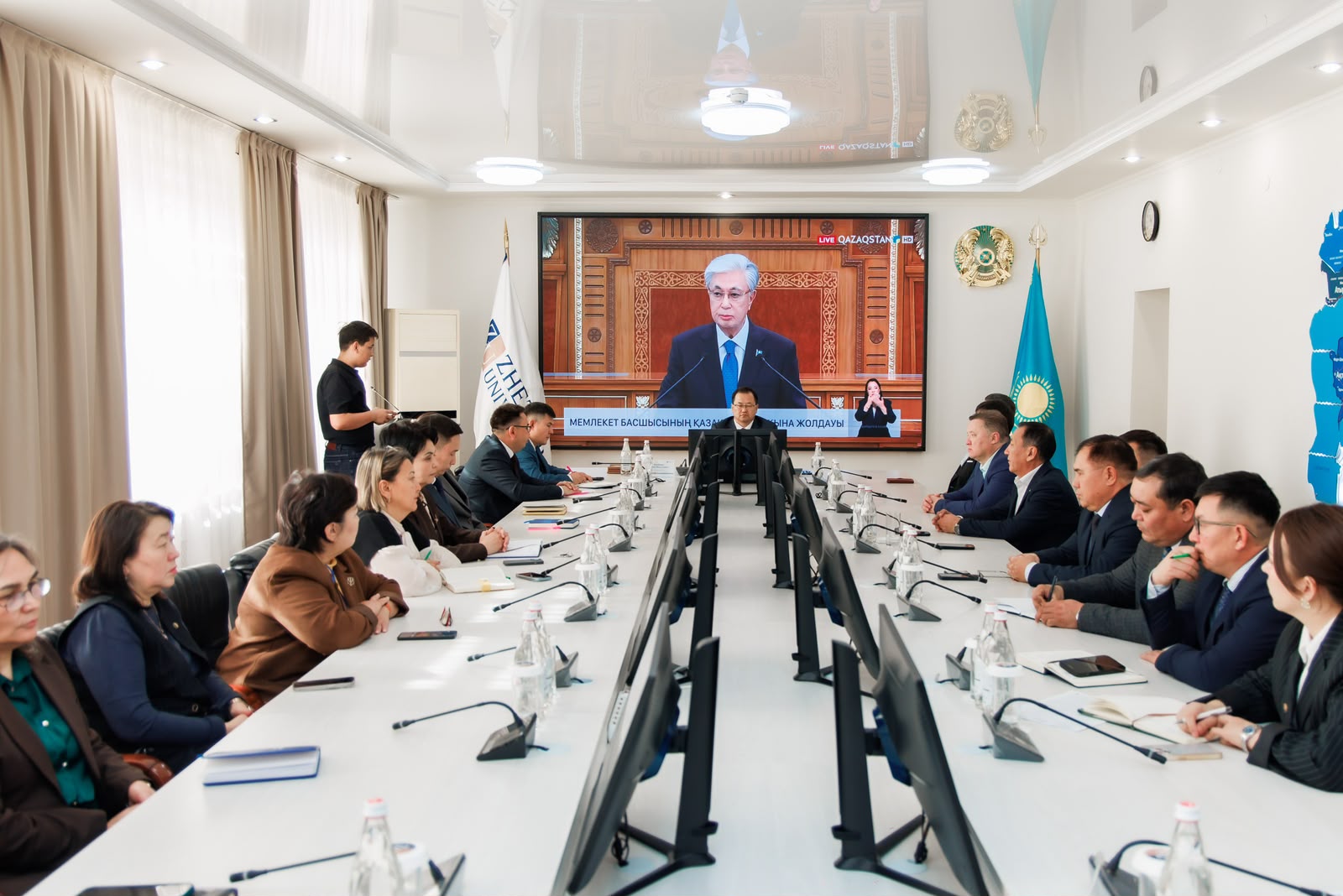 Жетісу университетінің ұжымы Президент Жолдауын тыңдады